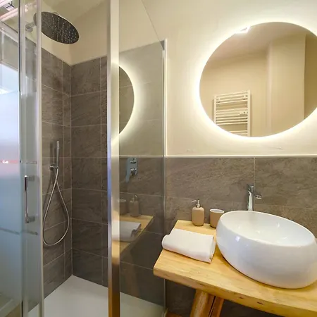 דירה Hostdomus - Casa Ariel *