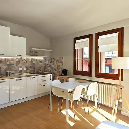 Hostdomus - Casa Ariel *