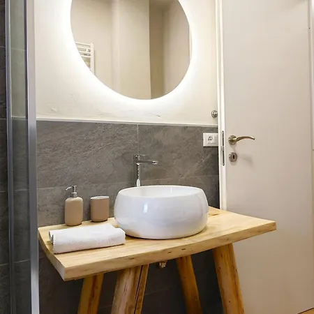 Hostdomus - Casa Ariel