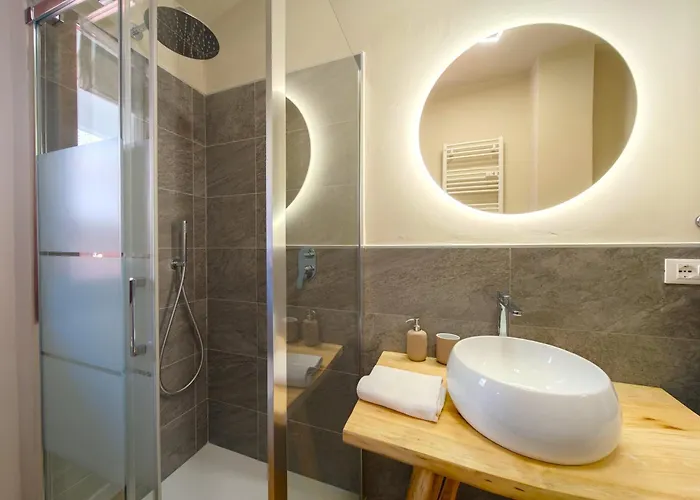 Appartamento Hostdomus - Casa Ariel *